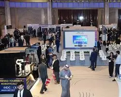 : تقنيات الواقع المعزز والابتكار الرقمي في قمة الويب ومعارض الشرق الأوسط 2026.